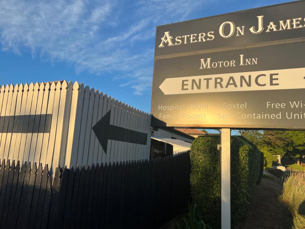 Asters On James Motor Inn Toowoomba Eksteriør billede