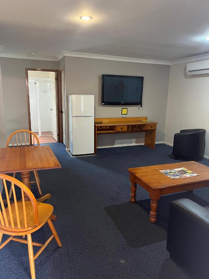 Asters On James Motor Inn Toowoomba Eksteriør billede