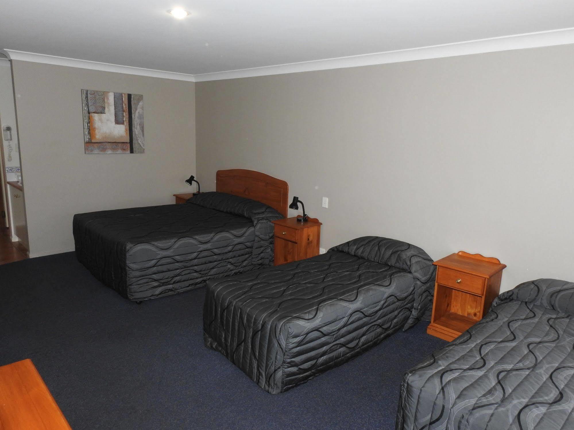 Asters On James Motor Inn Toowoomba Eksteriør billede